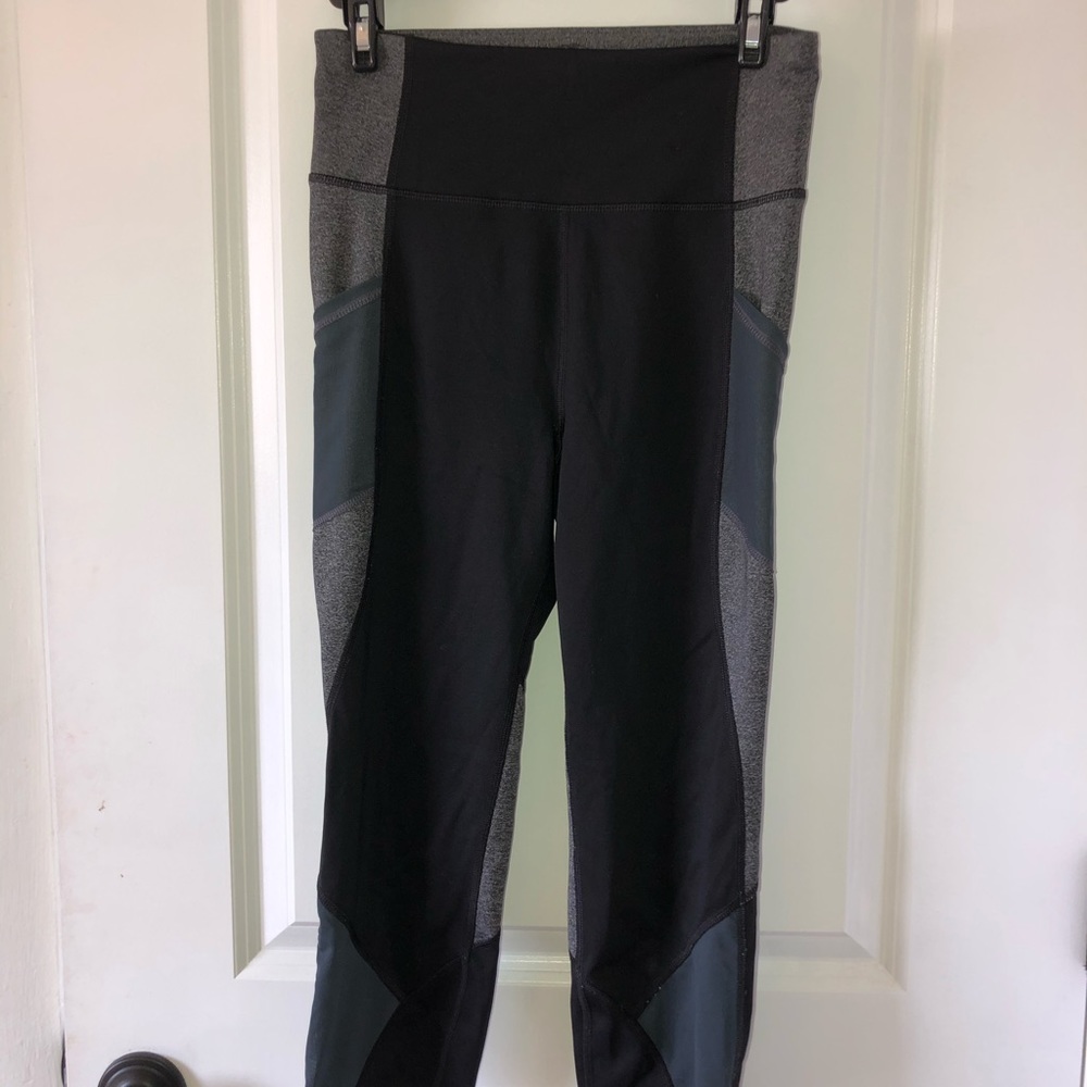Black and gray leggings